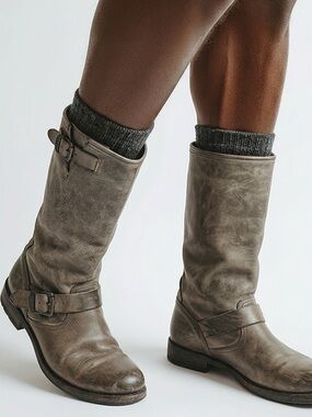 FRYE | Women’s Tan Brown Leather Distressed Knee High Tall Riding Boots Size 7